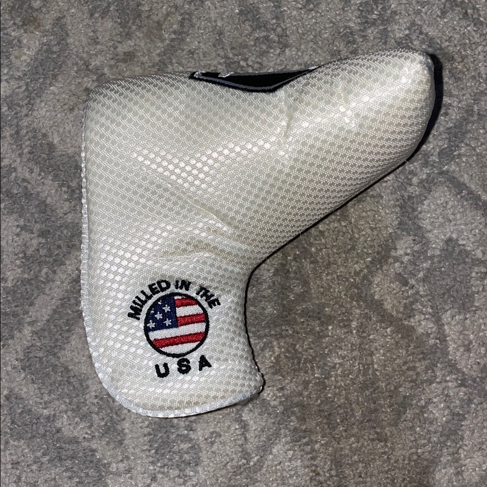 Bettinardi White Putter Headcover Signed By Robert Bettinardi View 2